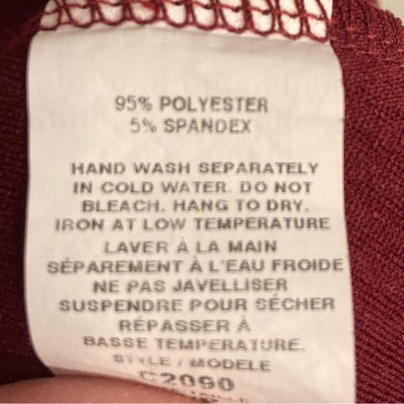 Simple fit and flare dress - Picture 5 of 5